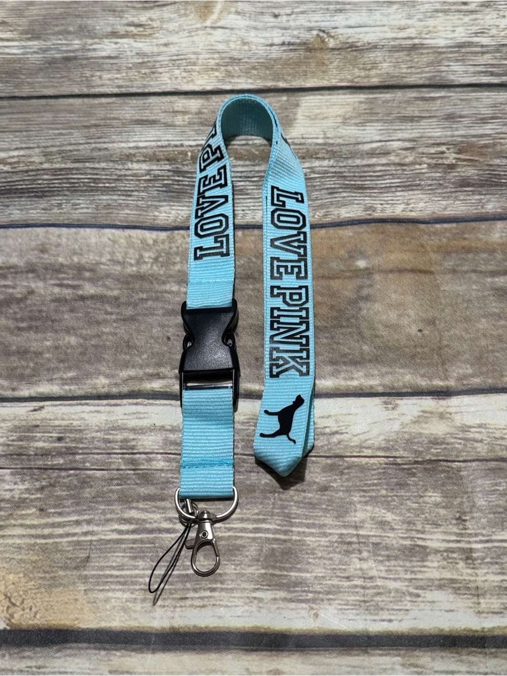 VS LOVE PINK Light Blue Lanyard